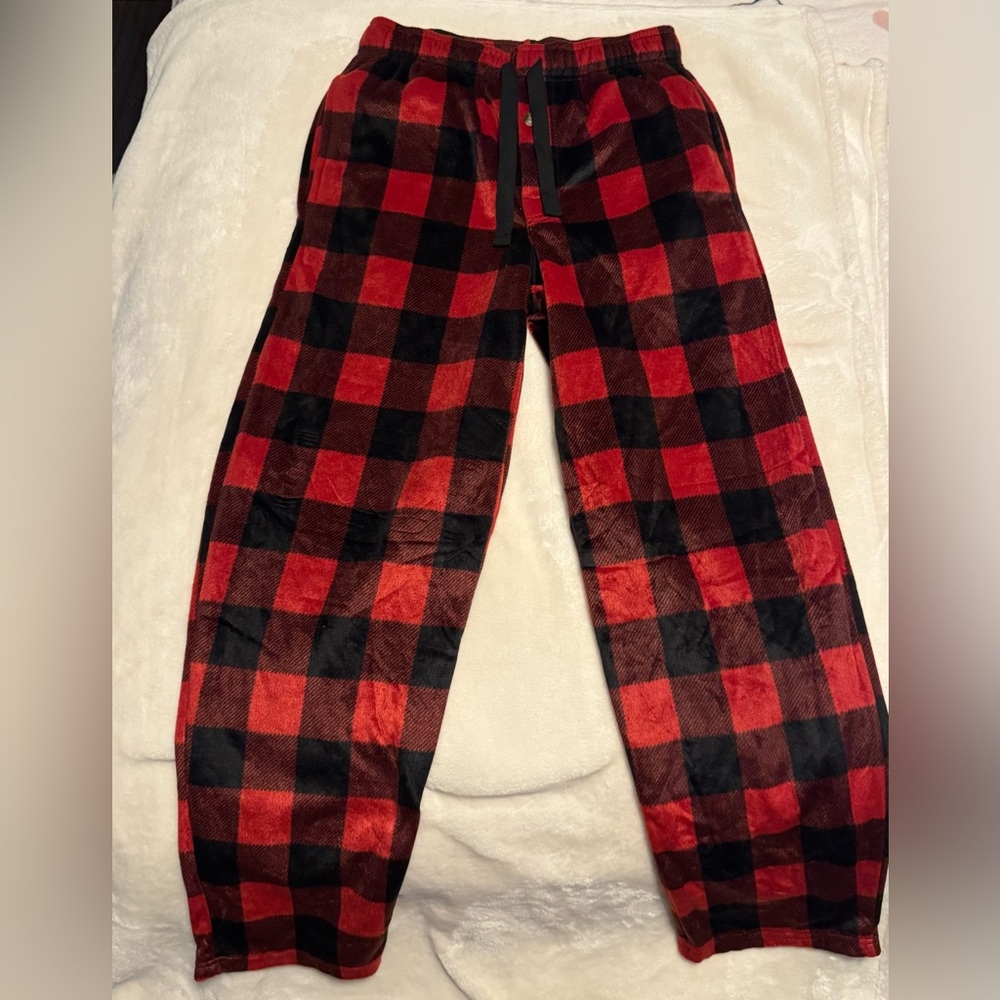 Fruit of the Loom Red and Black Plaid Sleepwear